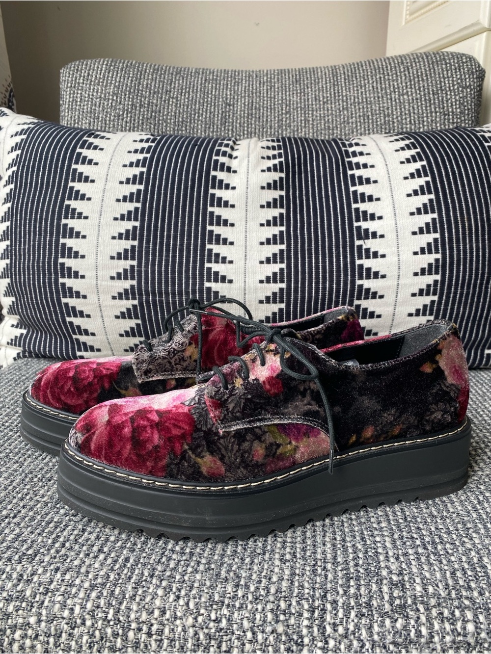 Summit by White Mountain Floral Velvet Platform - Picture 17 of 17